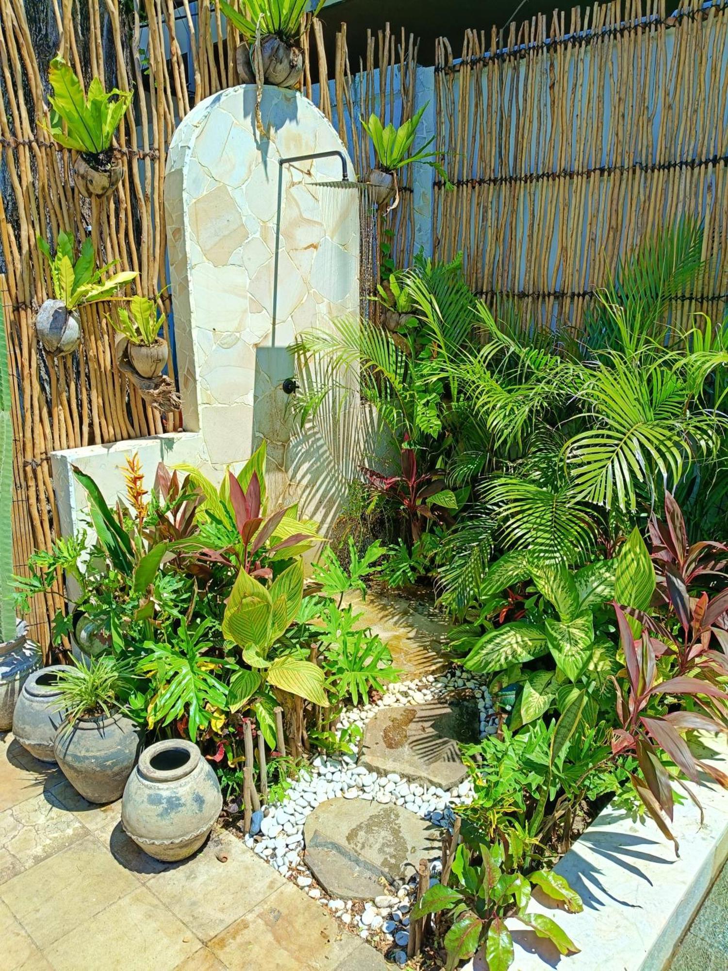 Bale Sampan Boutique Bungalows Gili Trawangan Exterior foto